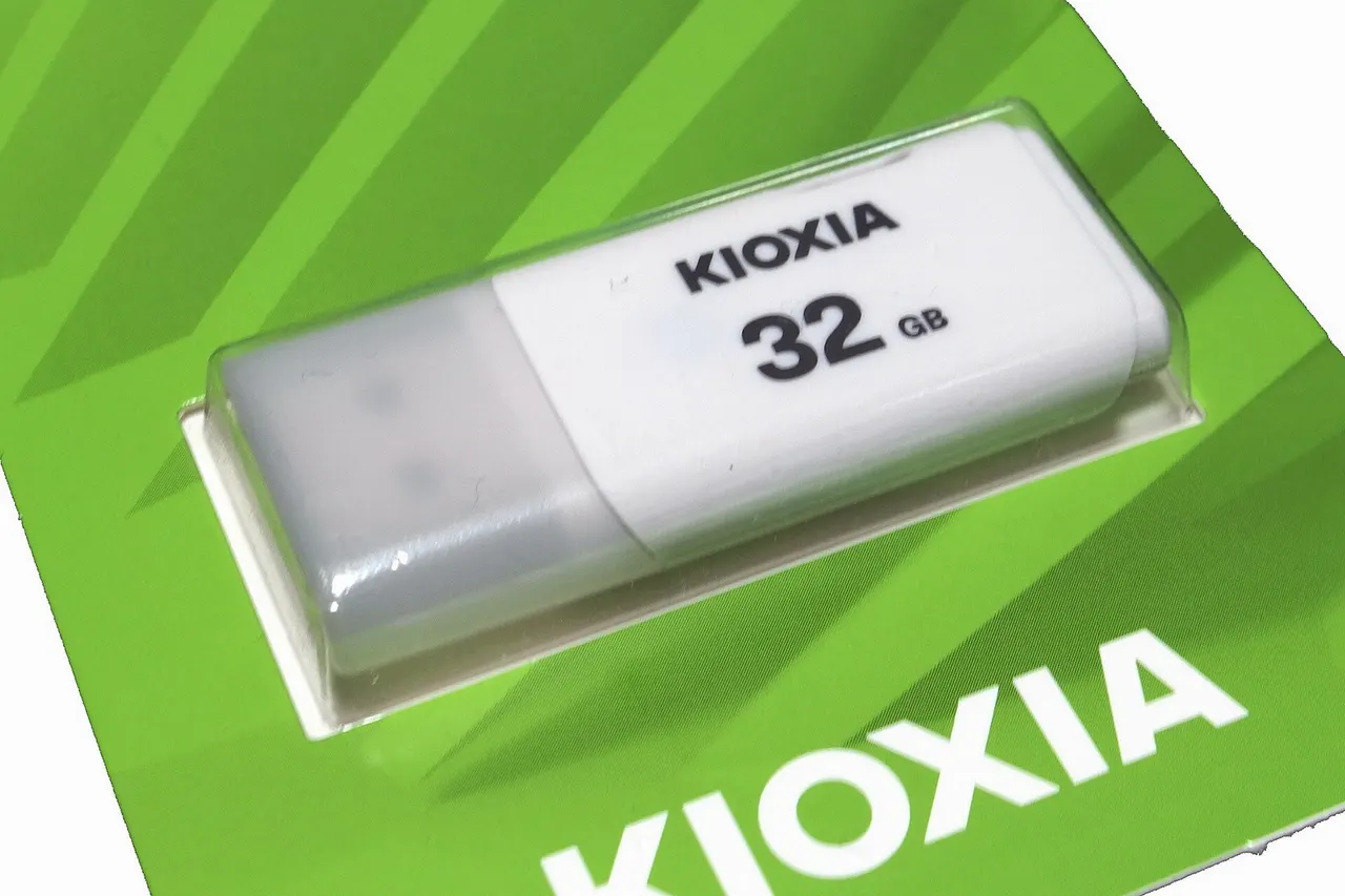 キオクシア 製 USBフラッシュメモリ TransMemoryシリーズ