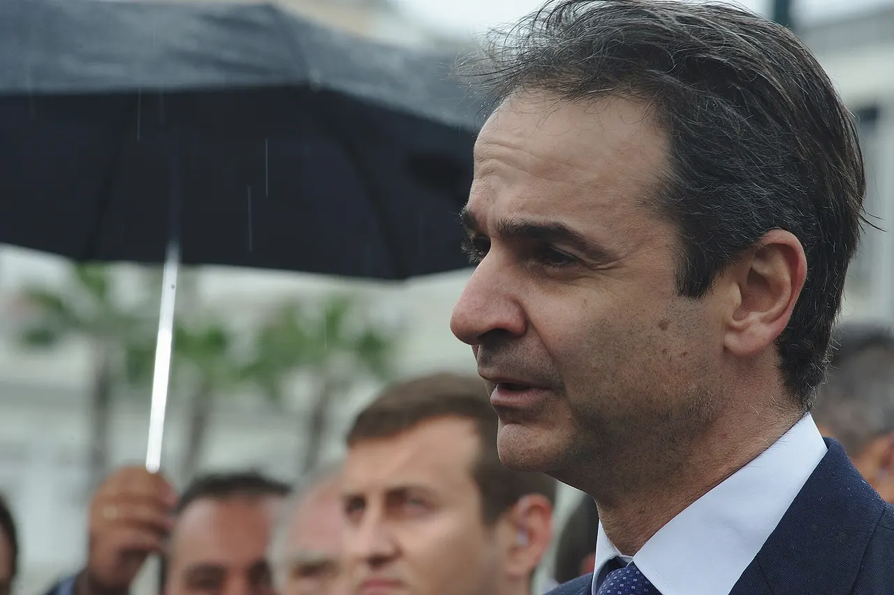 Kyriakos Mitsotakis speaks at March 25 parade in Athens