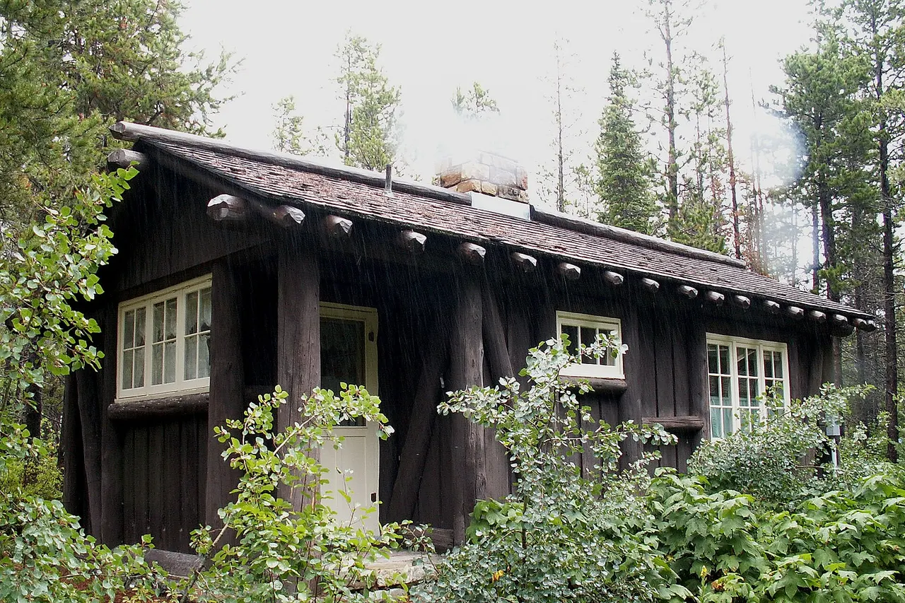 Many Glacier Campground Camptender's Cabin, Glacier National Park, Montana, USA