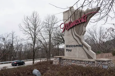 Minnesota Welcomes You highway sign. Photo by Lorie Shaull.