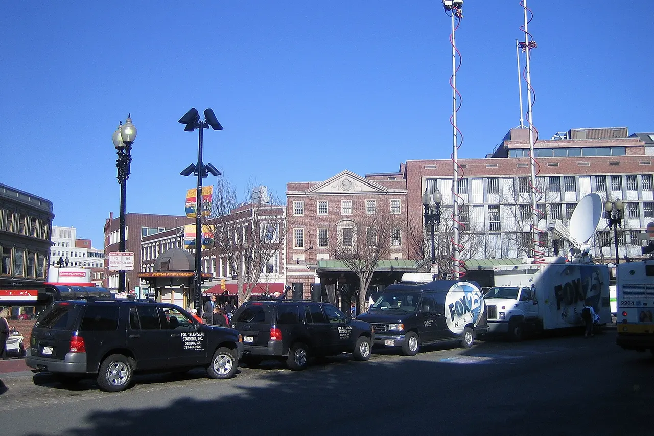 FOX news trucks Harvard Square 050429