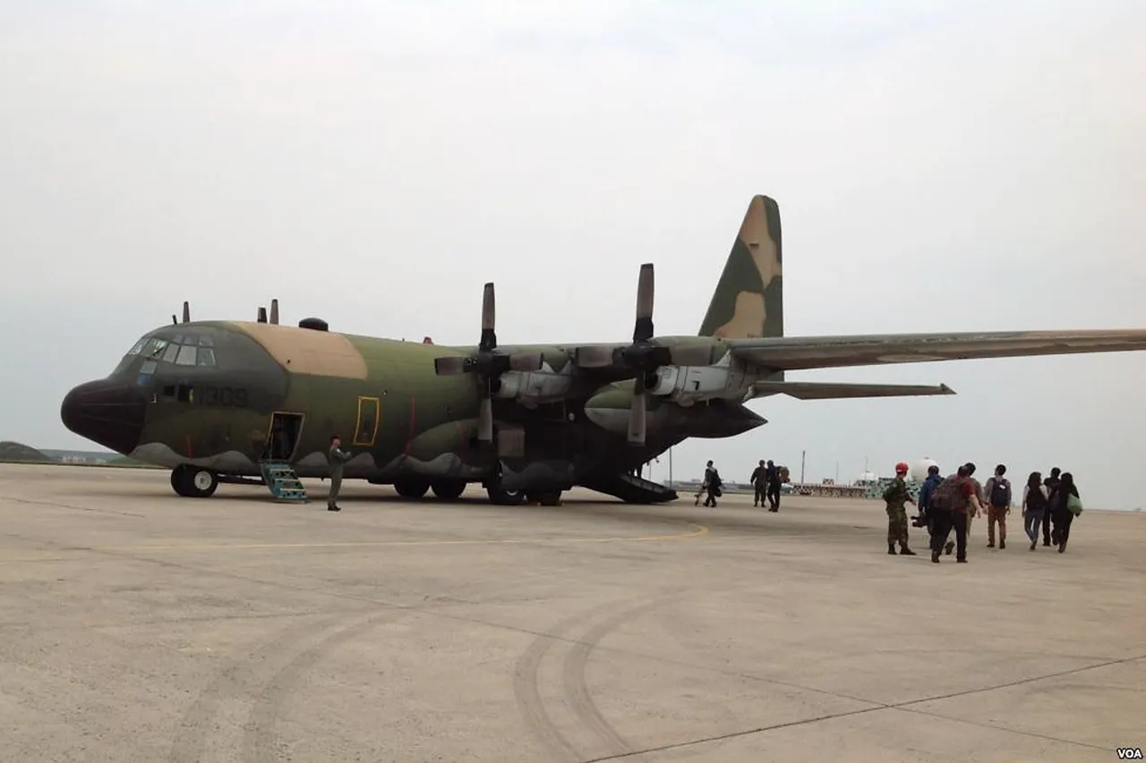 ​台灣軍隊的C-130運輸機。
