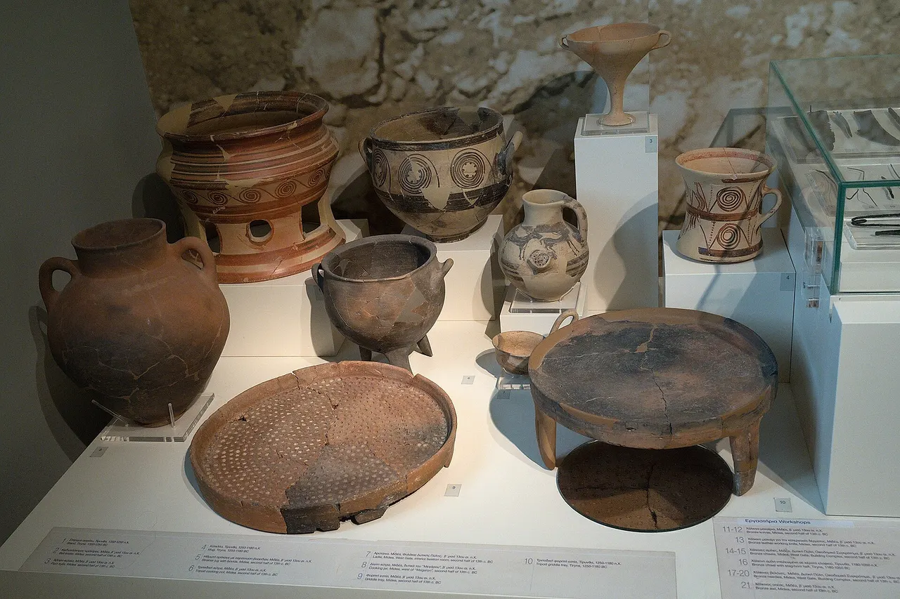 Mycenaean pottery from Midea and Tiryns, 1350-1180 BC. Archaeological Museum of Nafplio.