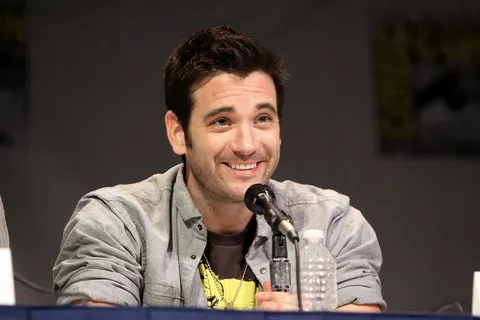 Colin Donnell speaking at the 2013 WonderCon at the Anaheim Convention Center in Anaheim, California. Please attribute to Gage Skidmore if used elsewhere.