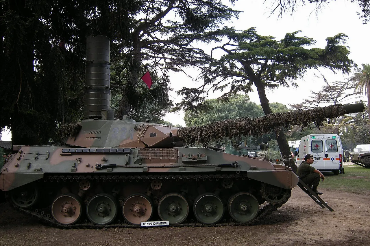 TAM con snorkel instalado, durante la Exposición del Ejército Argentino realizada en mayo de 2008