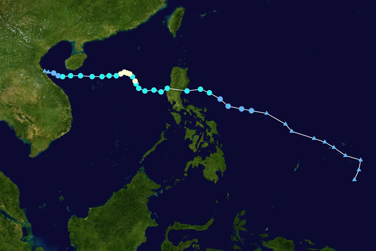 Track map of Typhoon Saudel of the 2020 Pacific typhoon season . The points show the location of the storm at 6-hour intervals. The colour represents the storm's maximum sustained wind speeds as classified in the (see below), and the shape of the data points represent the nature of the storm, according to the legend below. Saffir–Simpson scale Tropical depression (≤38 mph, ≤62 km/h) Tropical storm (39–73 mph, 63–118 km/h) Category 1 (74–95 mph, 119–153 km/h) Category 2 (96–110 mph, 154–177 km/h) Category 3 (111–129 mph, 178–208 km/h) Category 4 (130–156 mph, 209–251 km/h) Category 5 (≥157 mph, ≥252 km/h) Unknown Storm type Tropical cyclone Subtropical cyclone Extratropical cyclone / Remnant low / Tropical disturbance / Monsoon depression