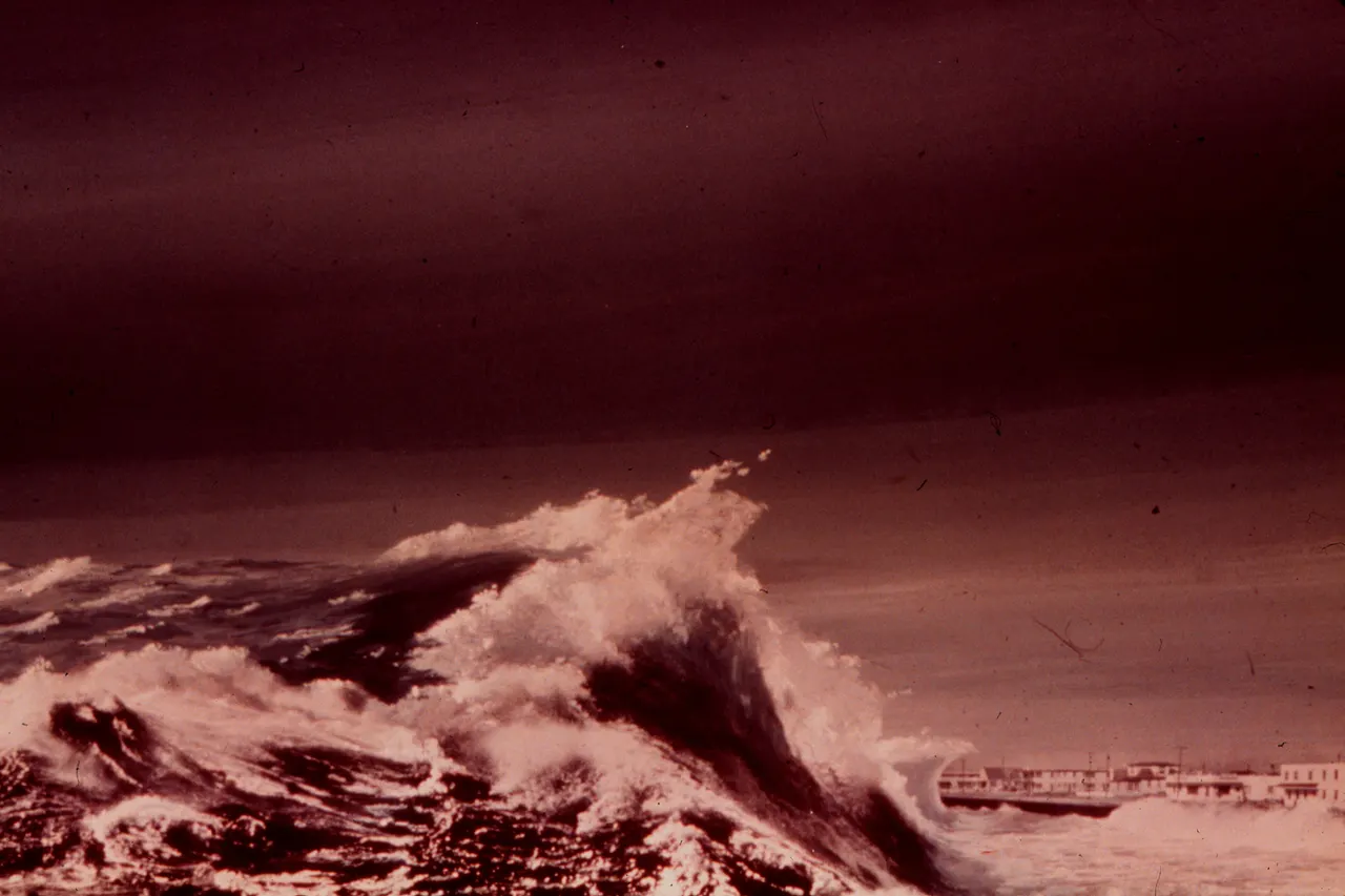Storm surge during hurricane eloise