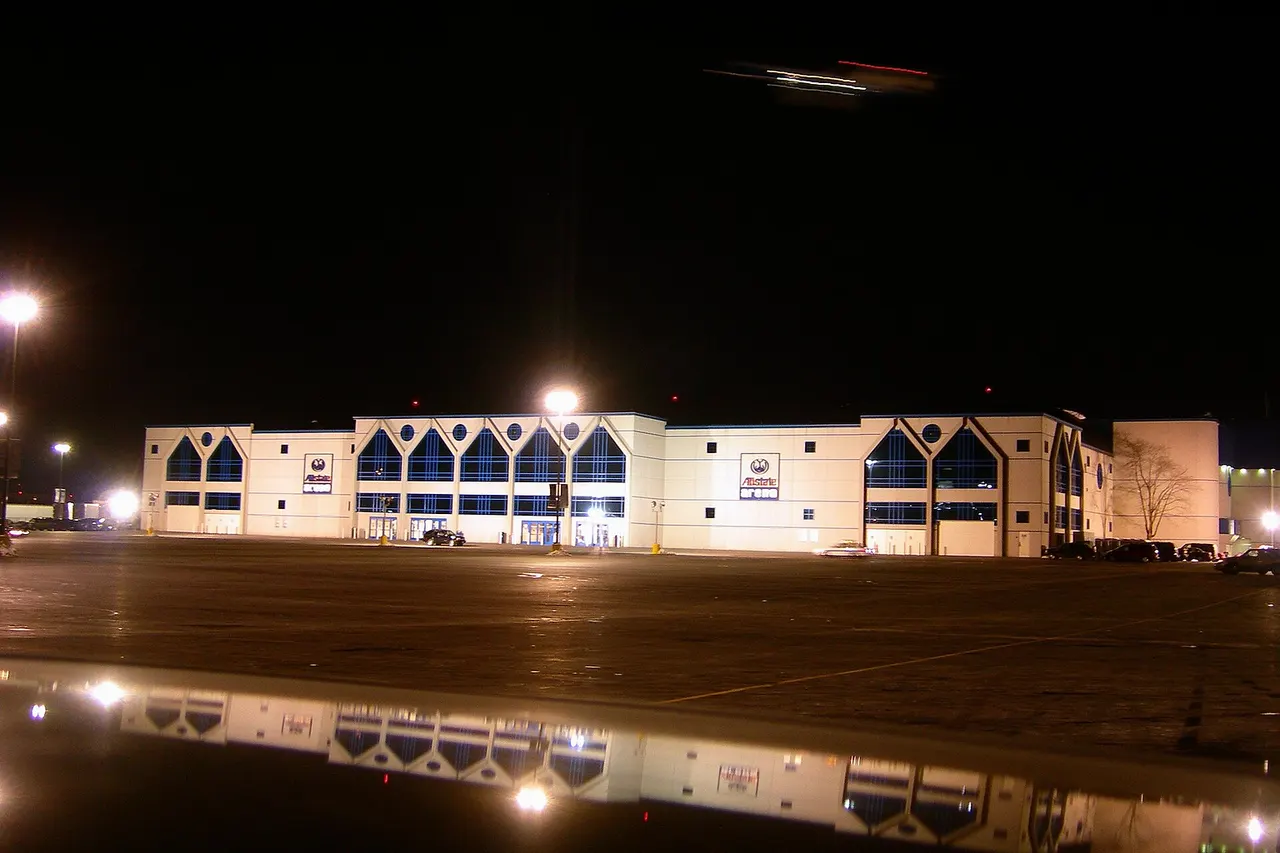 Allstate Arena in Chicago. The thing above it that looks like a UFO is an airplane landing at O'Hare airport.