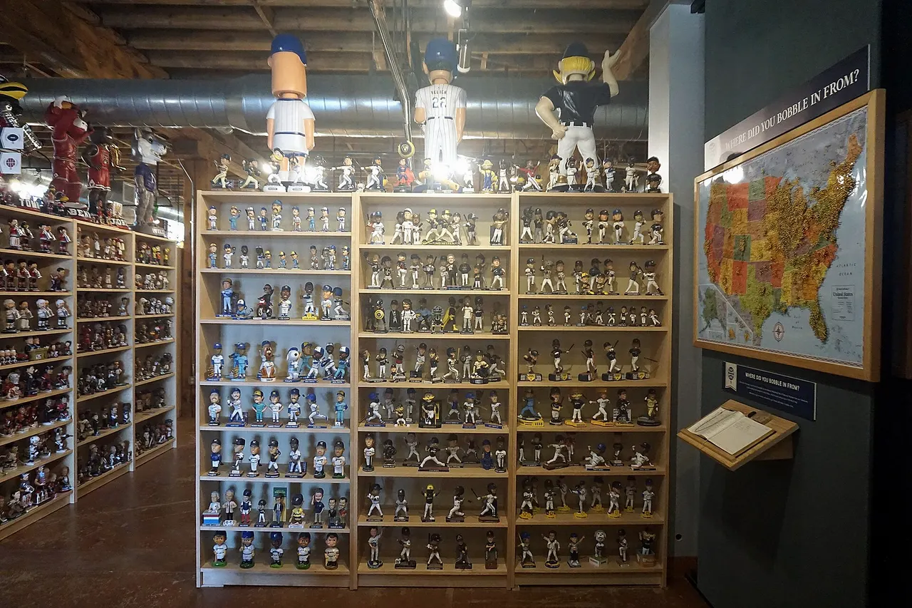 The Milwaukee Brewers display at the National Bobblehead Hall of Fame and Museum in Milwaukee , Wisconsin ( United States ).